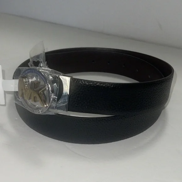 MICHAEL KORS MK Logo Twist Reversible Genuine LEATHER Black & Brown Belt.NWT